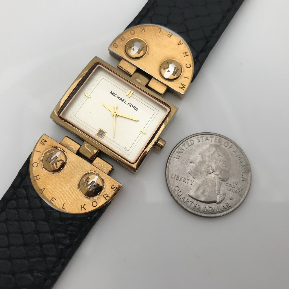 Michael Kors Ladies Watch Genuine Leather Band - Picture 3 of 8